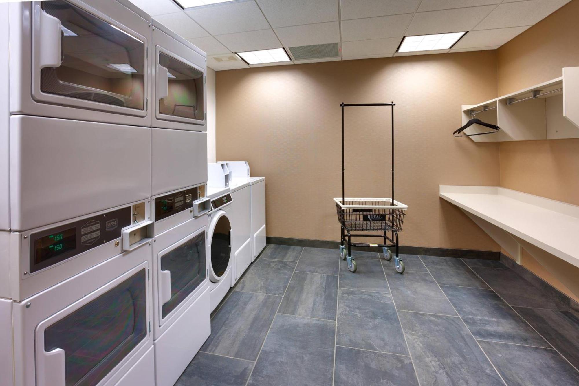 Courtyard By Marriott Denver North/Westminster Eastlake Extérieur photo